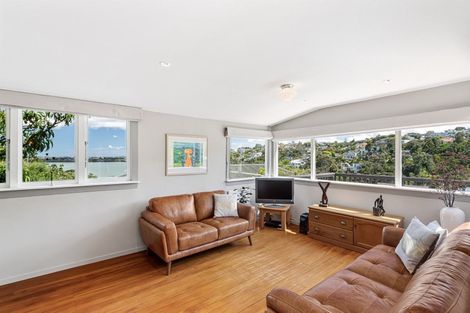 Photo of property in 91 Island Bay Road, Beach Haven, Auckland, 0626