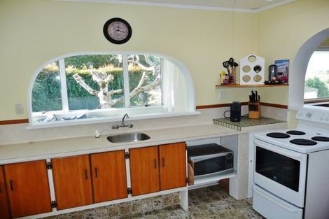 Photo of property in 103 Cable Bay Block Road, Cable Bay, 0420