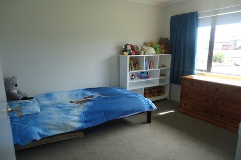 Photo of property in 31 Harbour Crest Drive, Waiuku, 2123