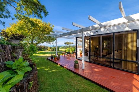 Photo of property in 568 South Road, Omata, New Plymouth, 4374