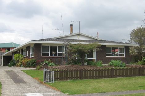 Photo of property in 49 Neri Crescent, Pomare, Rotorua, 3015