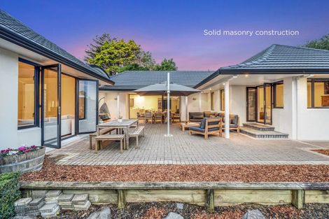 Photo of property in 7 Kerridge Close, Shamrock Park, Auckland, 2016