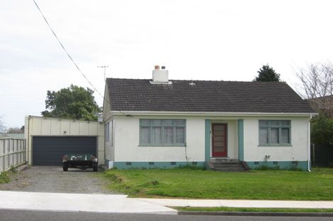 Photo of property in 386 Carrington Street, Upper Vogeltown, New Plymouth, 4310