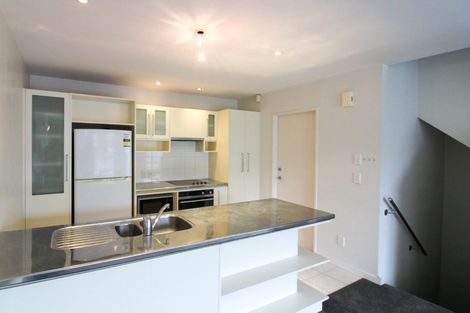 Photo of property in 44a Fairview Crescent, Kelburn, Wellington, 6012