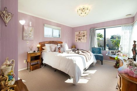 Photo of property in 6 Bucksburn Place, Greenmeadows, Napier, 4112