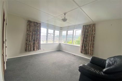 Photo of property in 3 Montgomery Avenue, Karori, Wellington, 6012