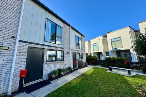 Photo of property in 47 Whai Hua Lane, Mangere Bridge, Auckland, 2022