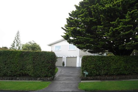 Photo of property in 23 Cheriton Road, Mellons Bay, Auckland, 2014