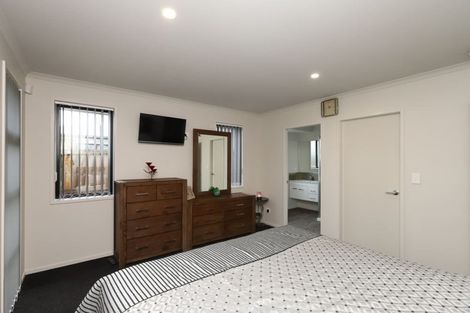Photo of property in 227 Dixon Road, Fitzroy, Hamilton, 3206