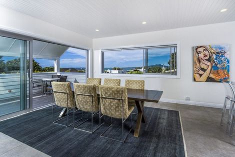 Photo of property in 17 Ocean View Road, Milford, Auckland, 0620