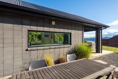 Photo of property in 13 Sparrowhawk Way, Kinloch, Taupo, 3377