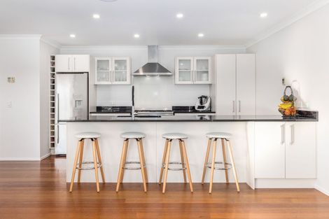 Photo of property in 12 Hulme Way, Raumati Beach, Paraparaumu, 5032