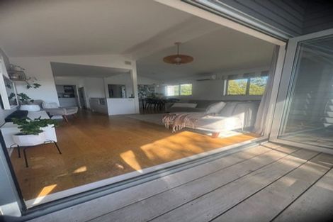 Photo of property in 4 Pavola Grove, Glenfield, Auckland, 0629
