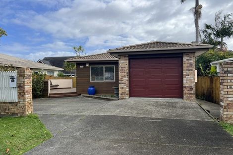 Photo of property in 37b Walton Street, Red Beach, 0932