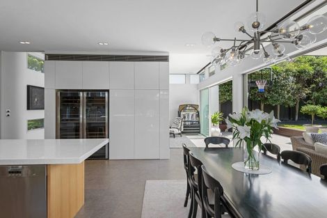 Photo of property in 53 Hawthorne Street, Strowan, Christchurch, 8052