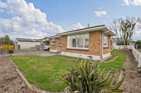 Photo of property in 5 Sutherland Crescent, Westbrook, Palmerston North, 4412