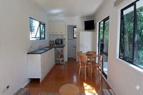 Photo of property in 13 Killarney Avenue, Torbay, Auckland, 0630