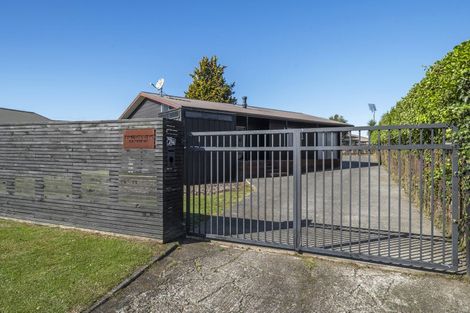 Photo of property in 21 Carter Drive, Pomare, Rotorua, 3015