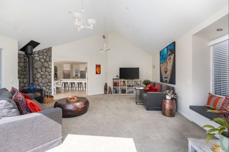 Photo of property in 7 Haines Grove, Rainbow Point, Taupo, 3330