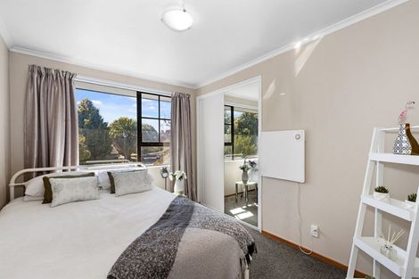 Photo of property in 64 Karnak Crescent, Russley, Christchurch, 8042
