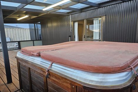 Photo of property in 12 Hokio Beach Road, Levin, 5510