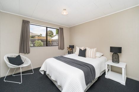 Photo of property in 30 Peppertree Glade, Kelvin Grove, Palmerston North, 4414