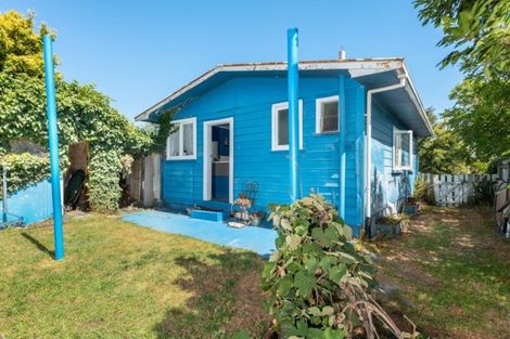 Photo of property in 17 Pitau Road, Mount Maunganui, 3116