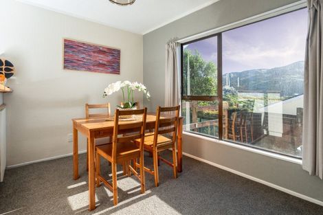 Photo of property in 1 Atwood Grove, Churton Park, Wellington, 6037