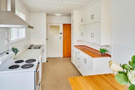 Photo of property in 57a Ranui Terrace, Tawa, Wellington, 5028