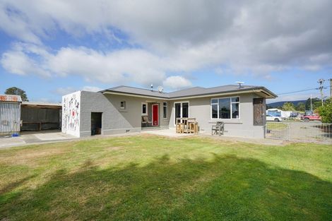 Photo of property in 56 Queen Street, Otautau, 9610