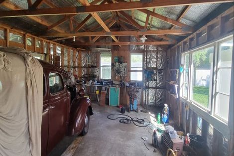 Photo of property in 100 Mcleavey Road, Ohau, Levin, 5570