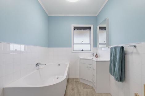 Photo of property in 4 Kowhai Avenue, Edgecumbe, 3120