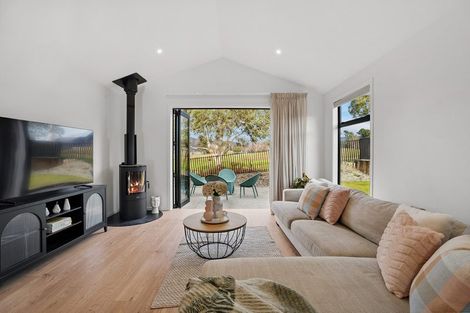 Photo of property in 37 Wallis Drive, Cromwell, 9310