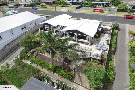 Photo of property in 28 Crispe Road, Clarks Beach, 2122
