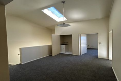 Photo of property in 5 Mitika Way, Strathmore Park, Wellington, 6022