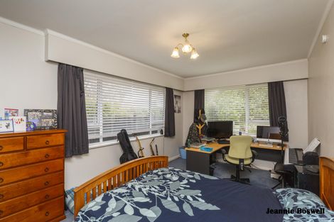 Photo of property in 9 Innes Place, Roslyn, Palmerston North, 4414