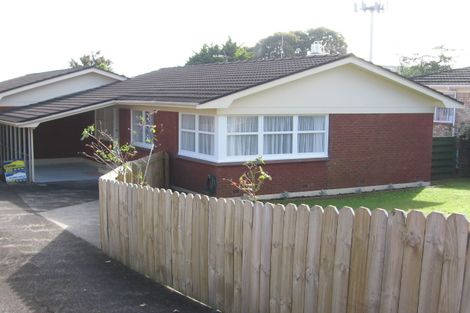 Photo of property in 2/129a Ridge Road, Howick, Auckland, 2014