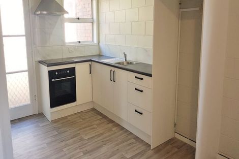 Photo of property in 2/12 Ingram Street, Papakura, 2110