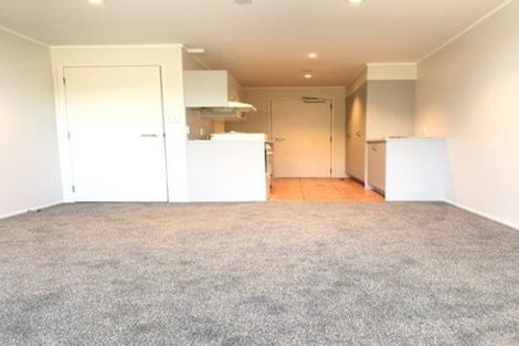 Photo of property in 9b/30 Westward Ho, Glen Eden, Auckland, 0602