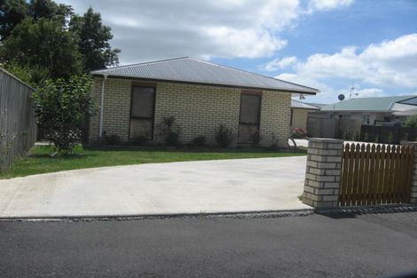 Photo of property in 22 Huxley Street, Pahiatua, 4910