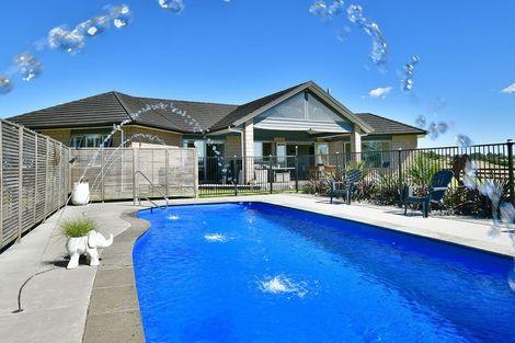Photo of property in 10 Joblin Road, Wainui, Silverdale, 0994