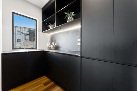 Photo of property in 25 Kumukumu Road, Long Bay, Auckland, 0630
