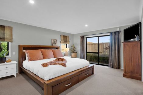 Photo of property in 7 Whitney Place, Rototuna North, Hamilton, 3210