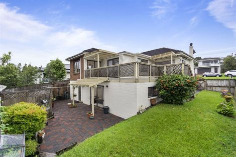 Photo of property in 1/10 Kiteroa Terrace, Rothesay Bay, Auckland, 0630
