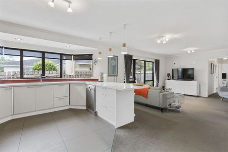 Photo of property in 34 Summermist Drive, Northpark, Auckland, 2013