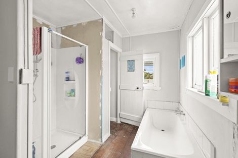 Photo of property in 6 Alexandra Street, Marton, 4710