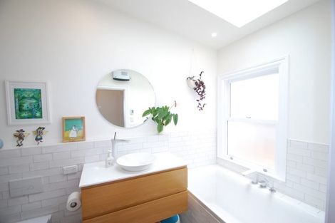 Photo of property in 87 Tiber Street, Island Bay, Wellington, 6023