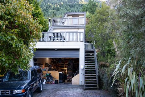 Photo of property in 6b Williams Street, Sunshine Bay, Queenstown, 9300