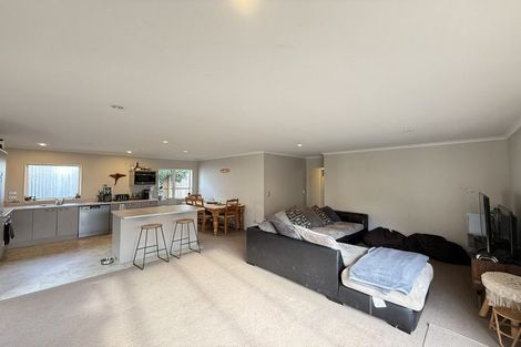 Photo of property in 64 Park Terrace, Waikuku Beach, 7473