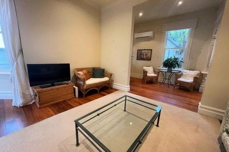 Photo of property in 18 Murphy Street, Thorndon, Wellington, 6011